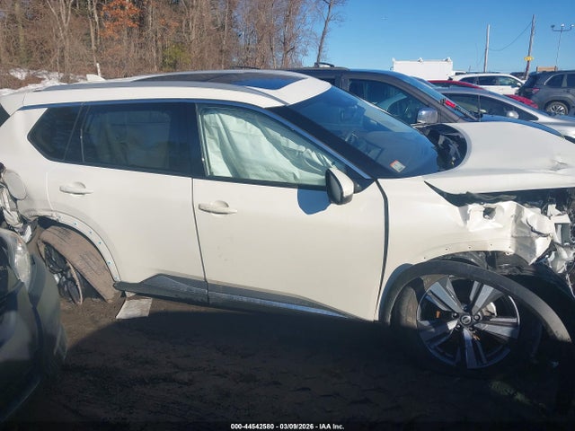 Nissan Rogue Platinum Intelligent Awd