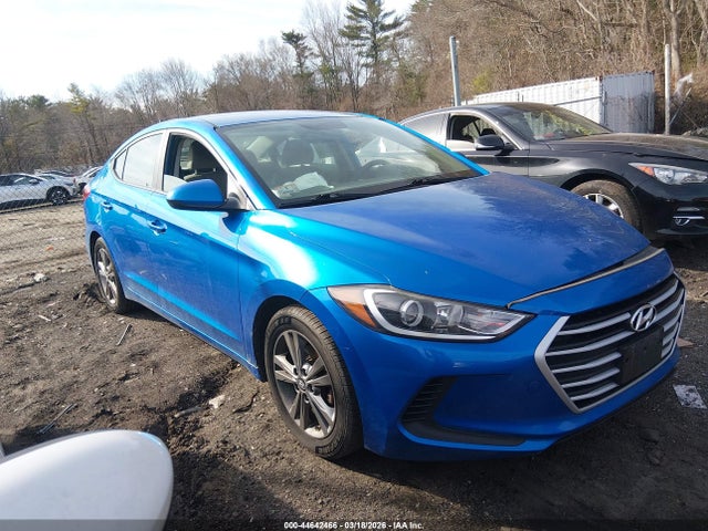 Salvage Hyundai ELANTRA Image
