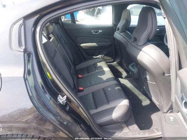 Volvo S60 T6 R-design