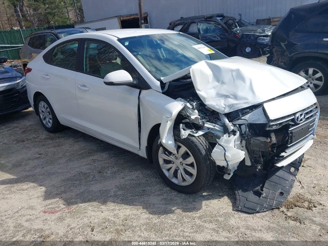 Salvage Hyundai ACCENT Image
