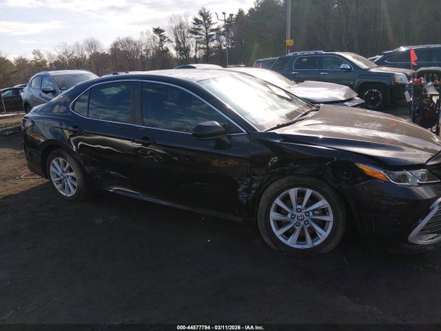 Toyota Camry Le Awd