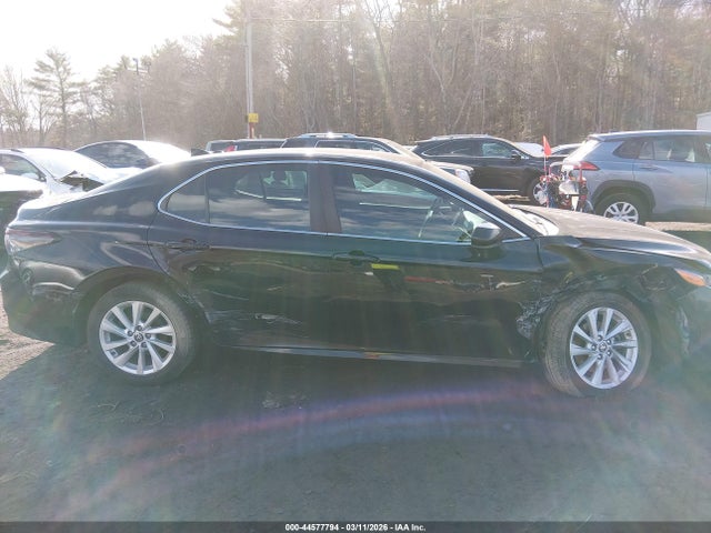 Toyota Camry Le Awd