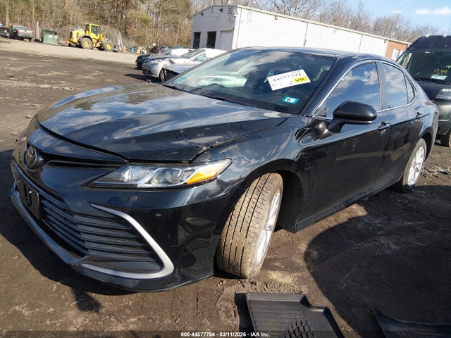 Toyota Camry Le Awd
