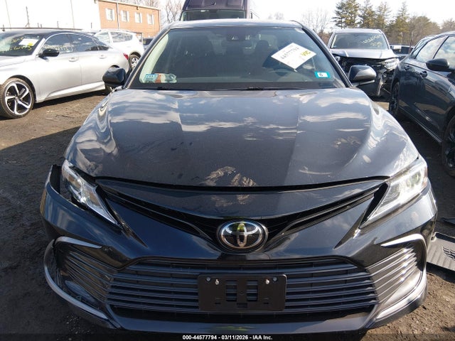Toyota Camry Le Awd