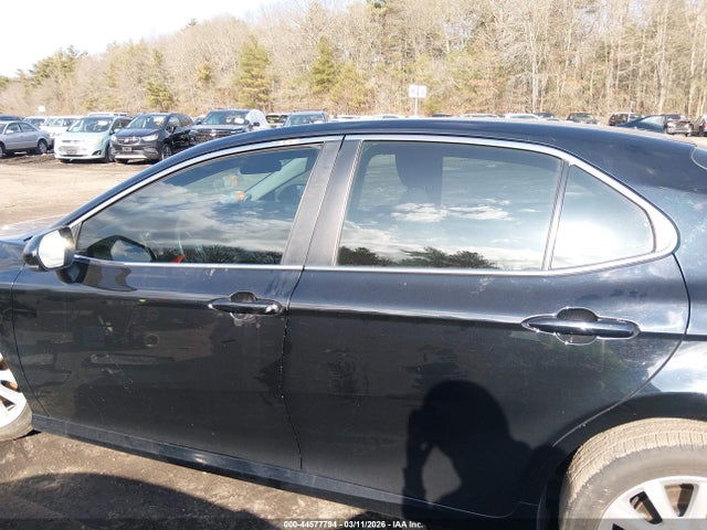 Toyota Camry Le Awd