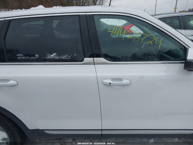 Kia Telluride Lx