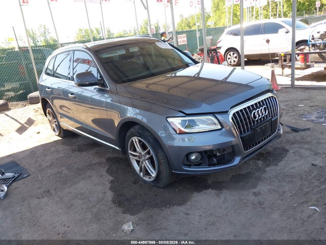 Salvage Audi Q5 Image