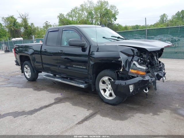 Salvage Chevrolet Silverado 1500 Image