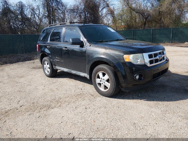 Salvage Ford Escape Image