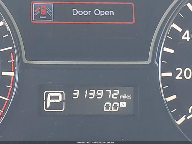 Nissan Pathfinder S