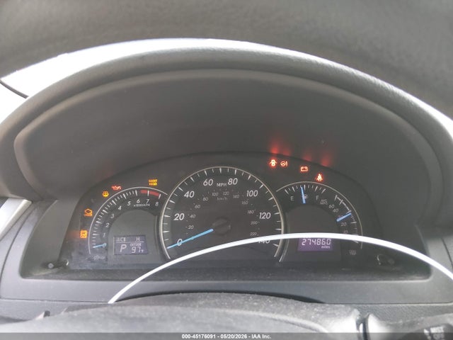 Toyota Camry Le