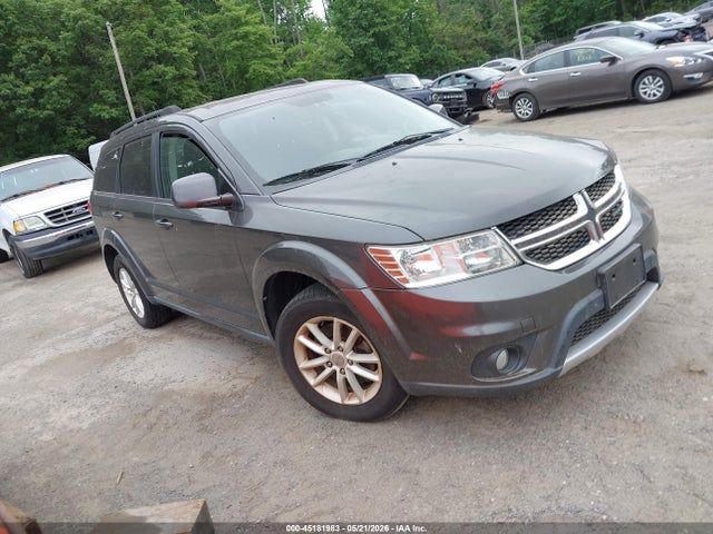 Salvage Dodge Journey Image