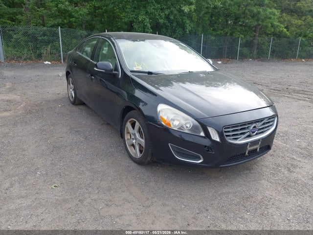 Salvage Volvo S60 Image