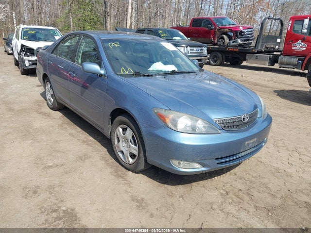 Salvage Toyota Camry Image