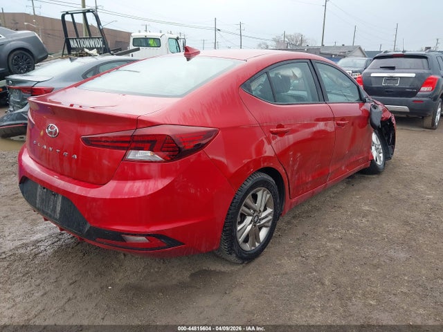 Hyundai ELANTRA Sel