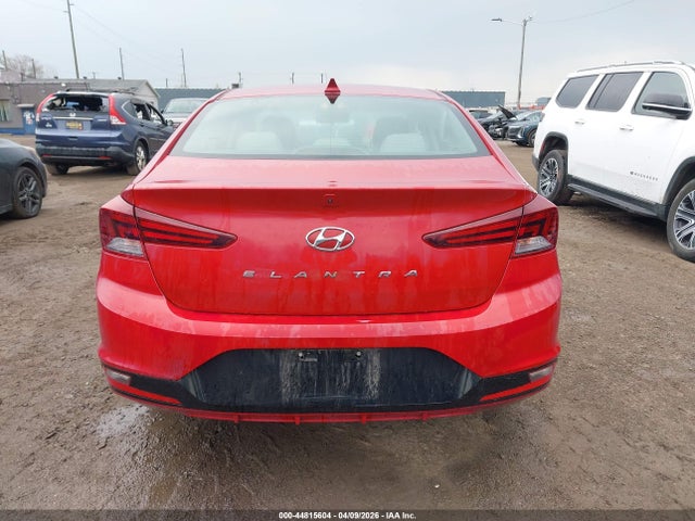 Hyundai ELANTRA Sel