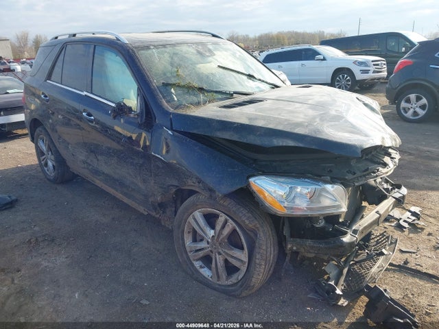 Salvage Mercedes-Benz M-Class Image