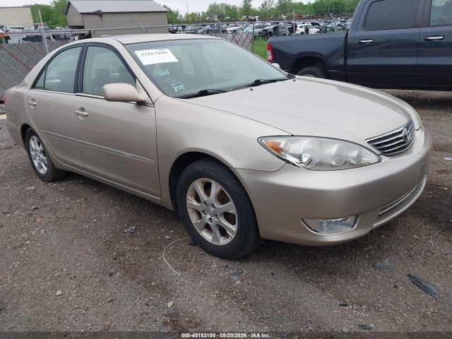 Salvage Toyota Camry Image