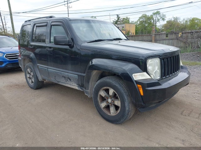 Salvage Jeep Liberty Image