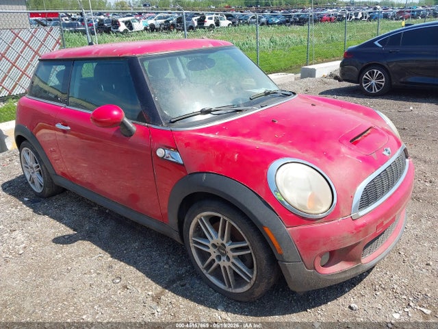 Salvage MINI Cooper S Image
