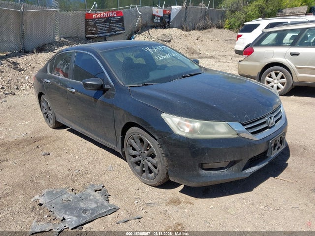 Salvage Honda Accord Image