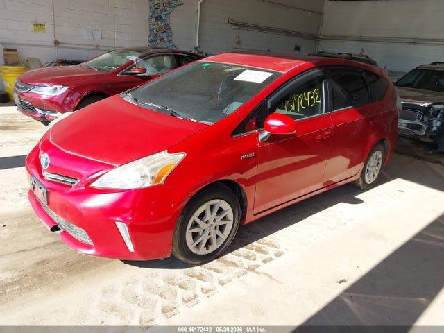 Toyota Prius v Two