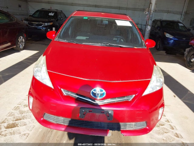 Toyota Prius v Two