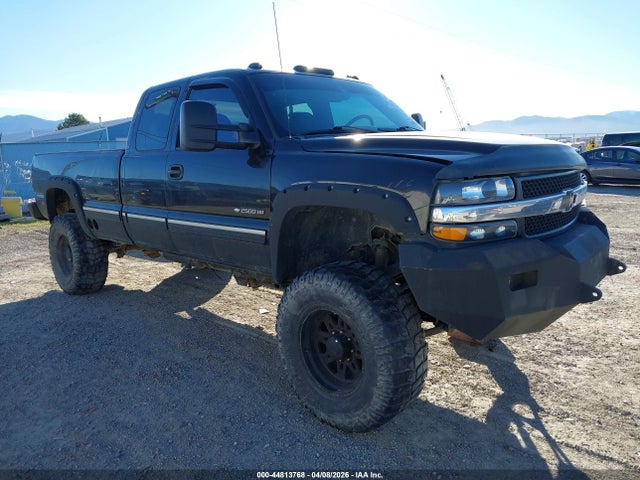Salvage Chevrolet Silverado 2500 Image