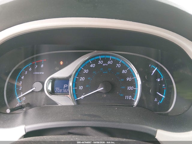 Toyota Sienna Xle V6