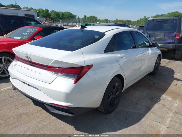 Hyundai ELANTRA Sel