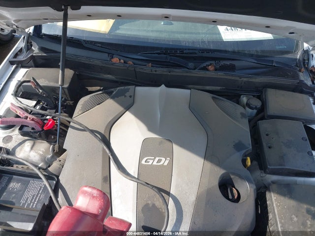 Hyundai Genesis 3.8