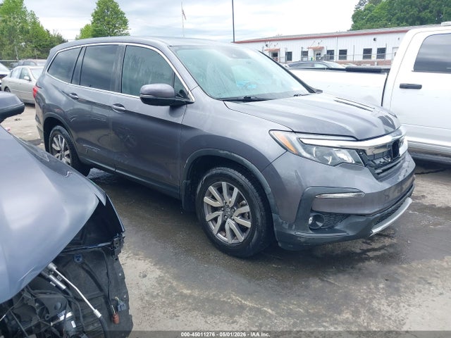 Salvage Honda Pilot Image