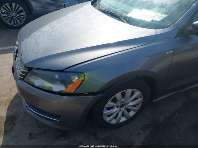 Volkswagen Passat 1.8t Wolfsburg Edition