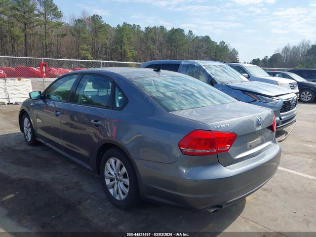 Volkswagen Passat 1.8t Wolfsburg Edition