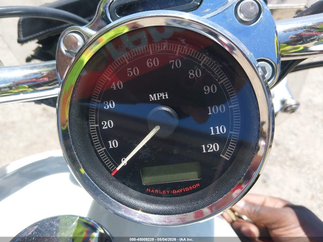 Harley-Davidson Xl883 C