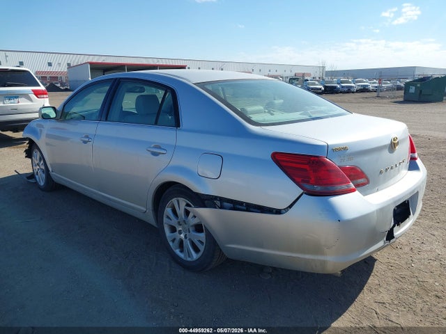 Toyota Avalon Xls