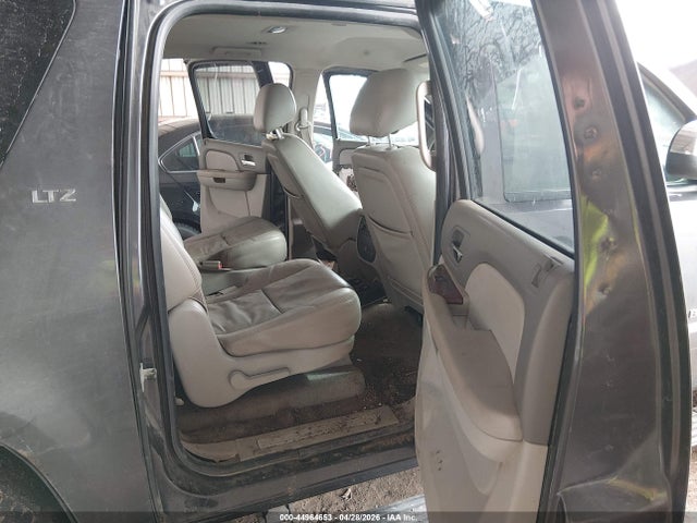 Chevrolet Suburban 1500 Ltz