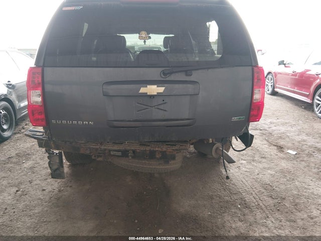 Chevrolet Suburban 1500 Ltz