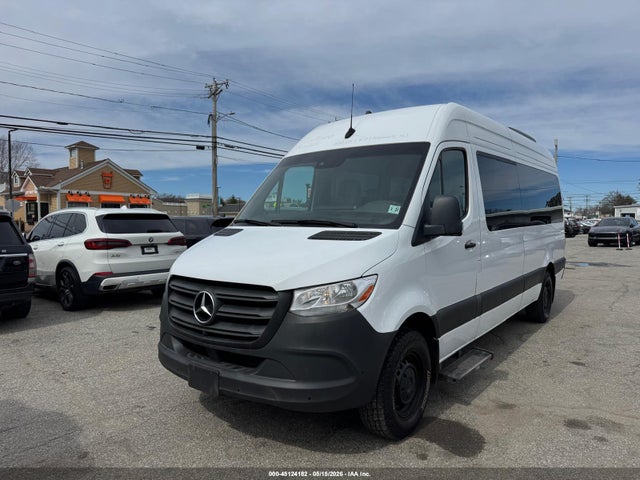 Mercedes-Benz Sprinter 2500 High Roof 4-cyl Diesel Ho
