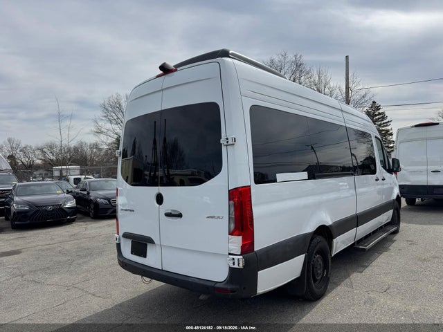 Mercedes-Benz Sprinter 2500 High Roof 4-cyl Diesel Ho