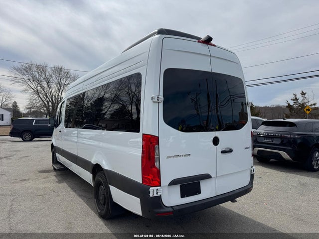 Mercedes-Benz Sprinter 2500 High Roof 4-cyl Diesel Ho