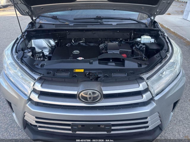 Toyota Highlander Le