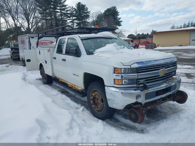 Salvage Chevrolet Silverado 2500 Image