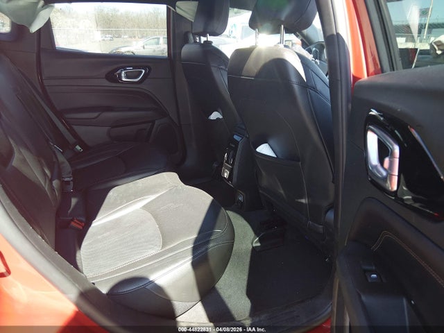 Jeep Compass (red) Edition 4x4
