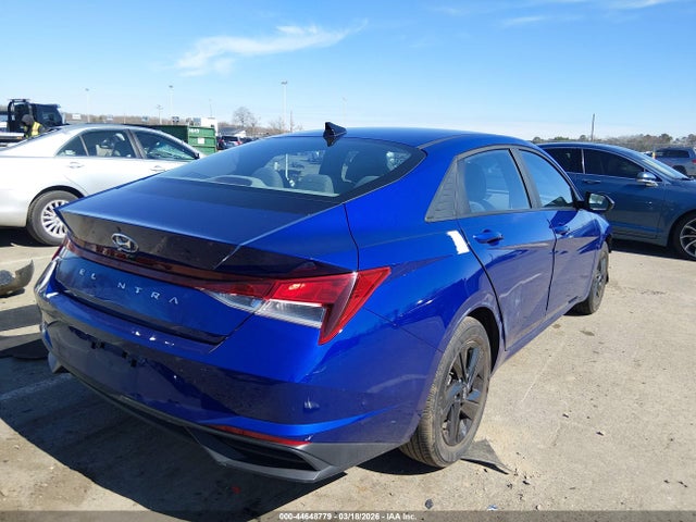 Hyundai ELANTRA Sel