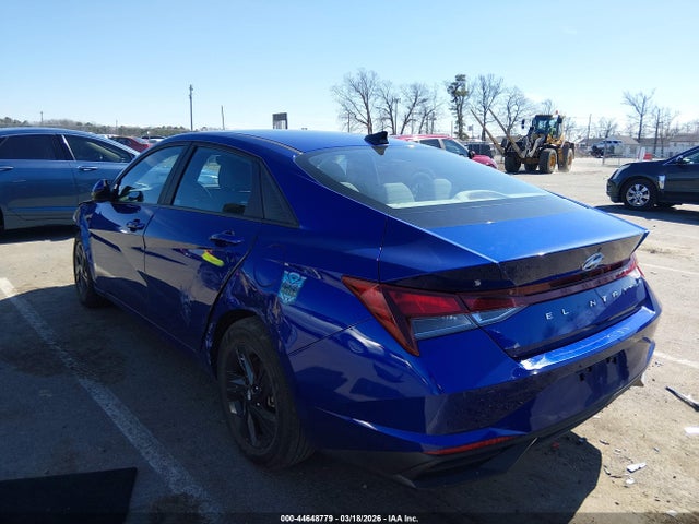 Hyundai ELANTRA Sel