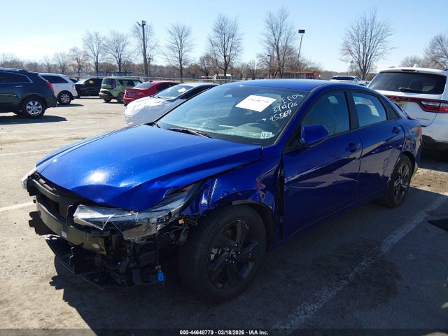 Hyundai ELANTRA Sel
