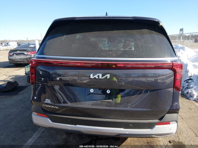 Kia Carnival Lxs