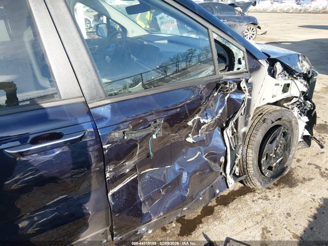 Kia Carnival Lxs