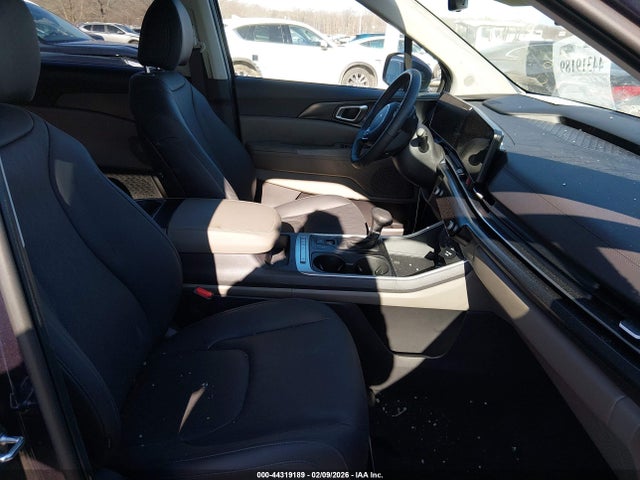 Kia Carnival Lxs